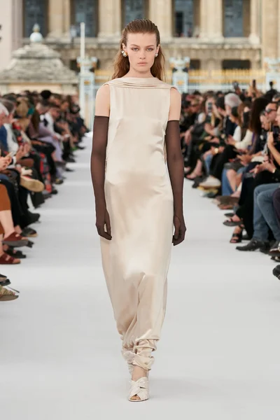 Look 39
